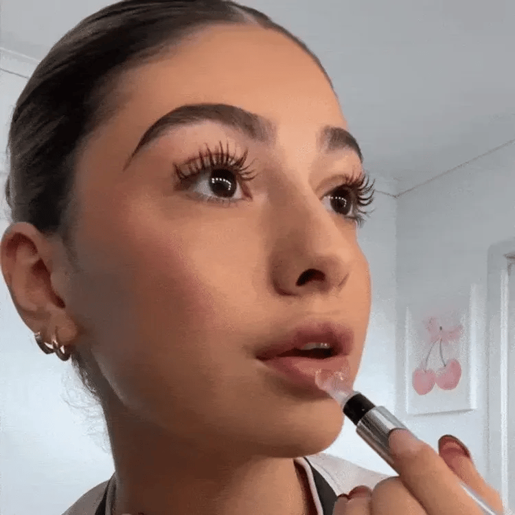 Daynava – Pentru buze pline și suculente